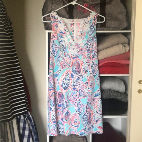 Lilly Pulitzer Shell Dress Size 4 - Picture 2 of 5
